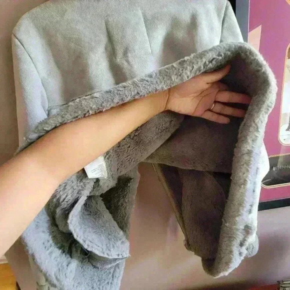 Hollister by A&F Womens Faux Fur-Lined Shearling Biker Jacket Medium Gray Color - Picture 2 of 13